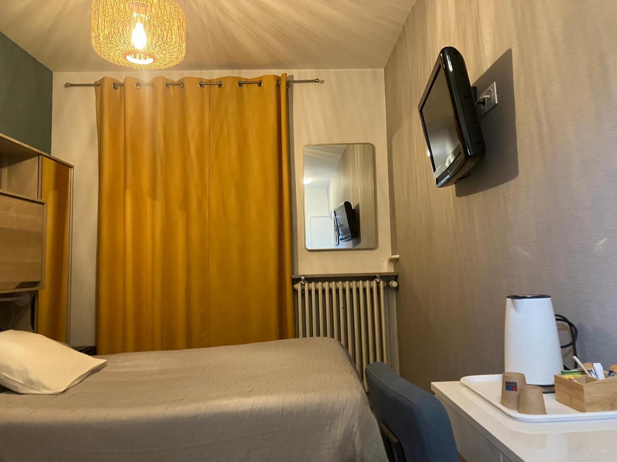 Hotel Du Nord Chambres Familiales Fontaines  Luaran gambar