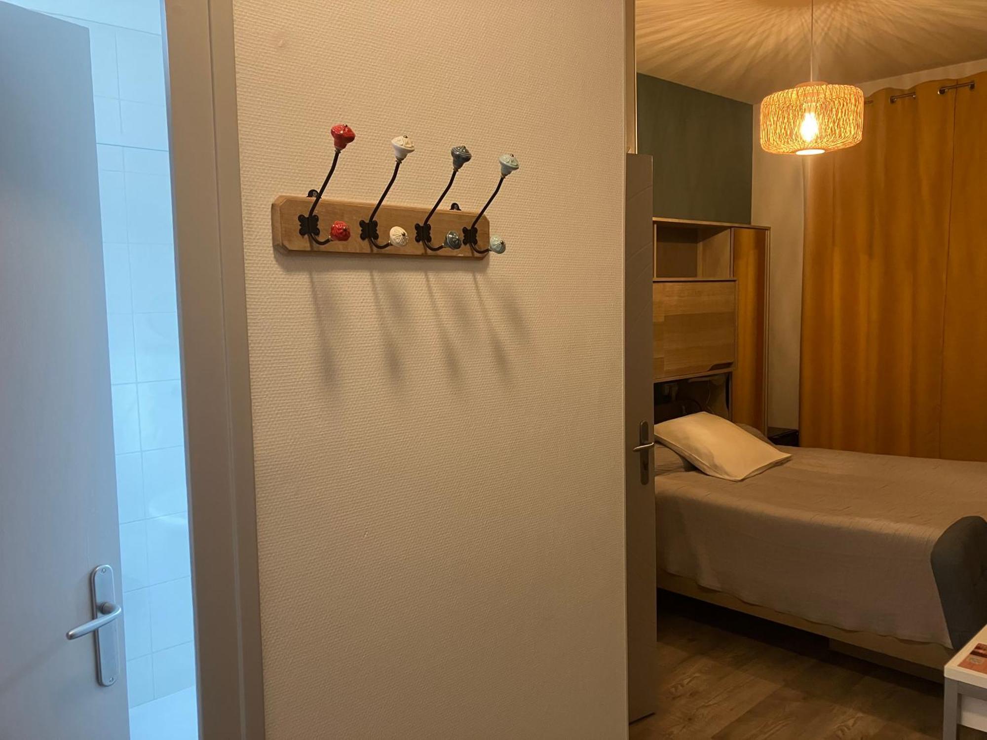 Hotel Du Nord Chambres Familiales Fontaines  Luaran gambar